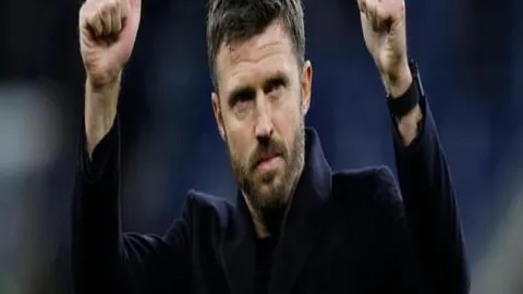 中国代表团自由式滑雪空中技巧世界杯包揽三金，央视新闻客户端实时播报